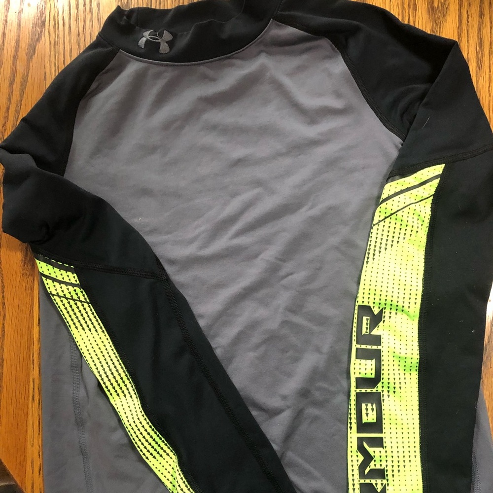 Youth large Under Armour long sleeve Cold Gear fitted shirt